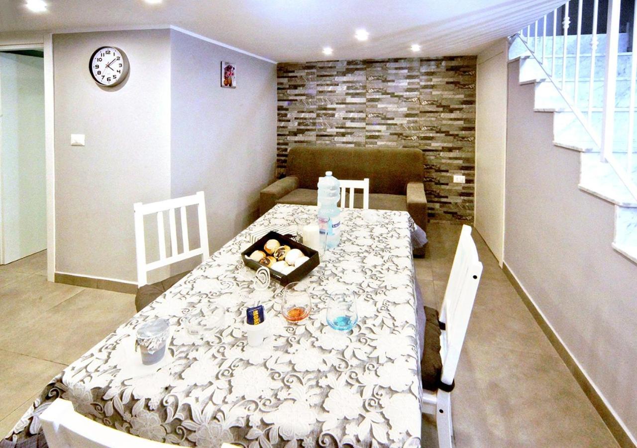 Apartamento La Casa Di Helena Nápoles Exterior foto