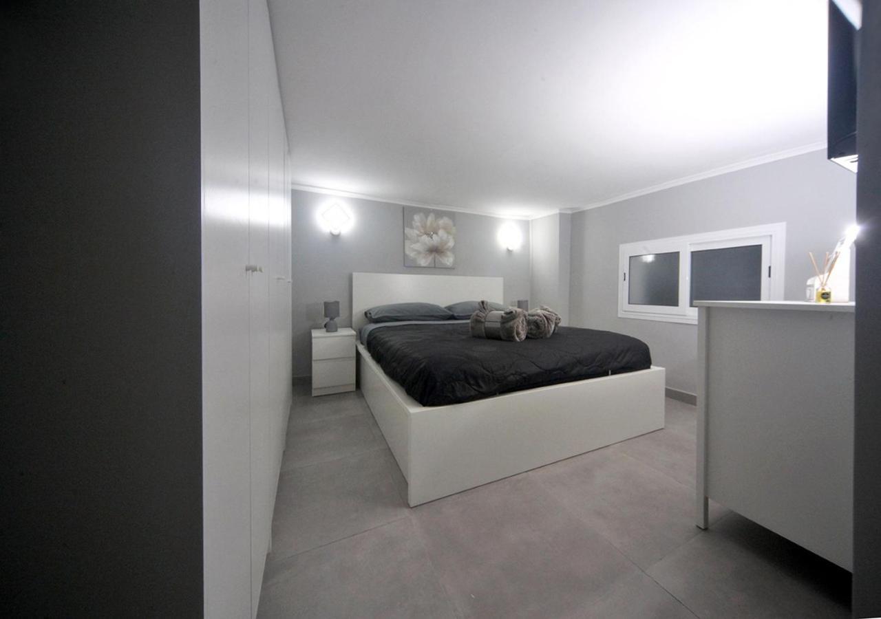 Apartamento La Casa Di Helena Nápoles Exterior foto